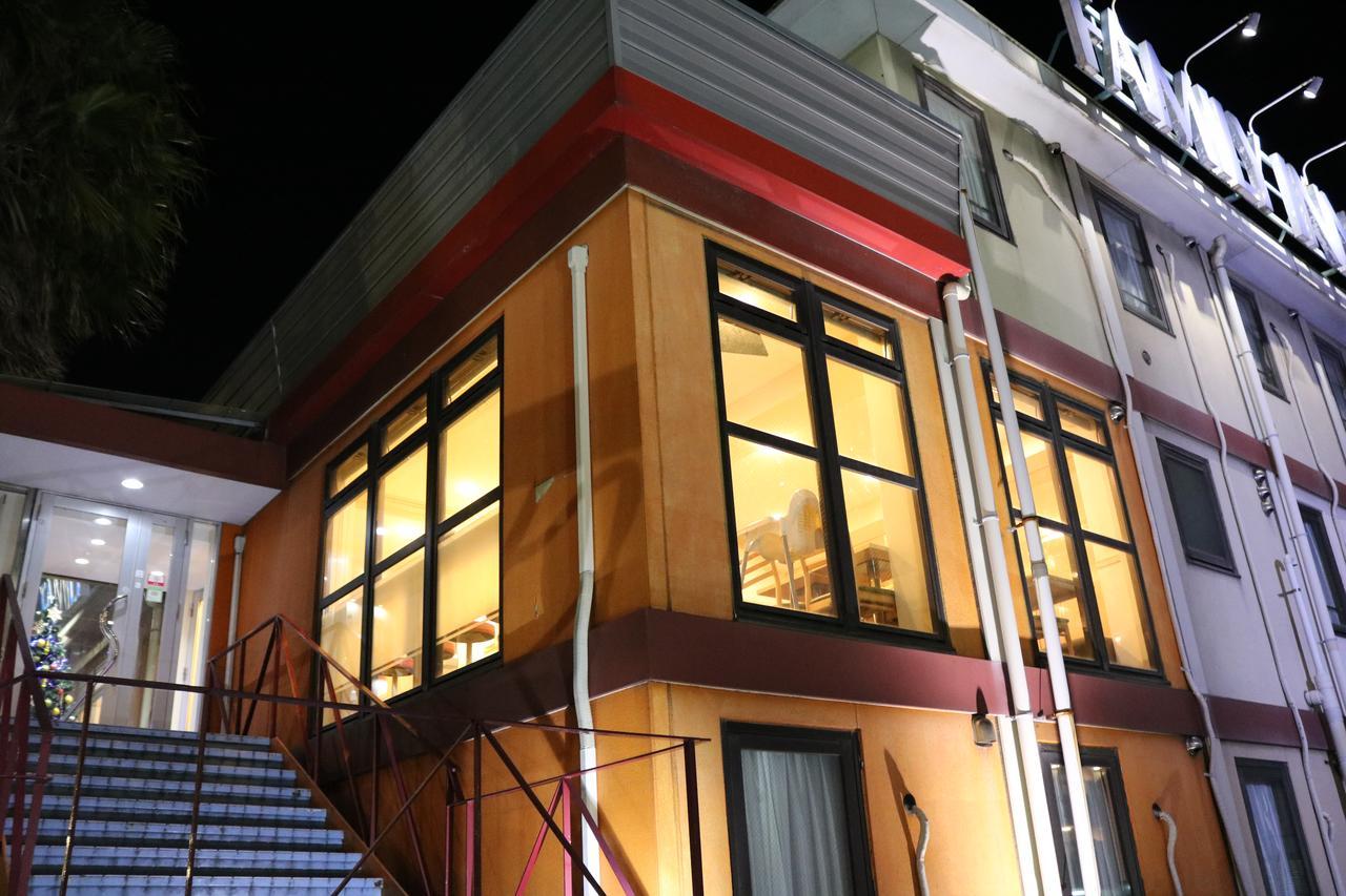 Tabist Fifty'S For Maihama Hotel Tokyo Exterior photo